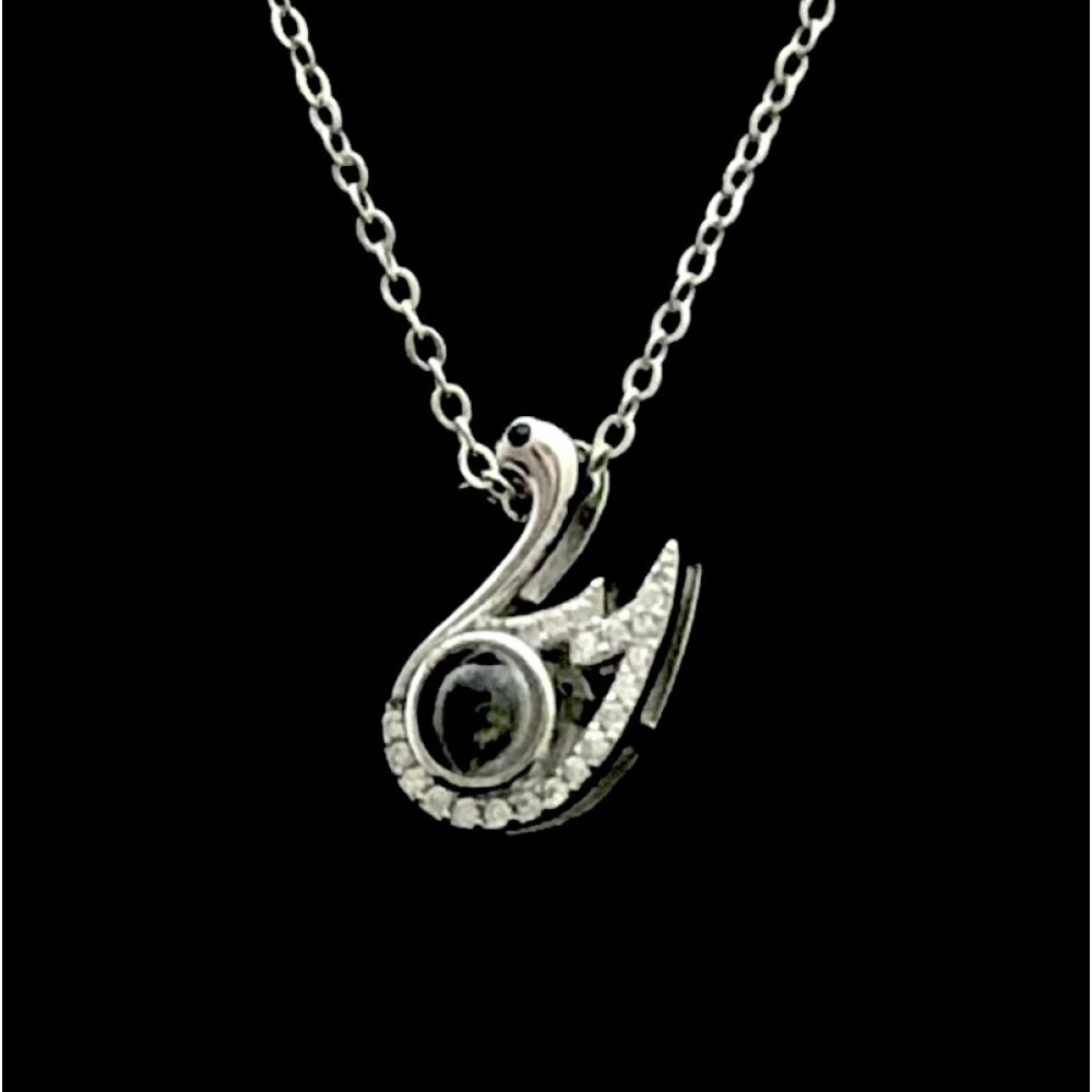 Swan pendant with magnifying element !