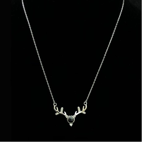 Reindeer head pendant big