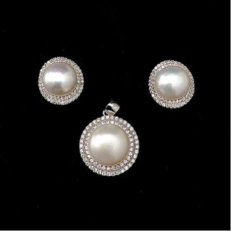 Real Pearl pendant set 10