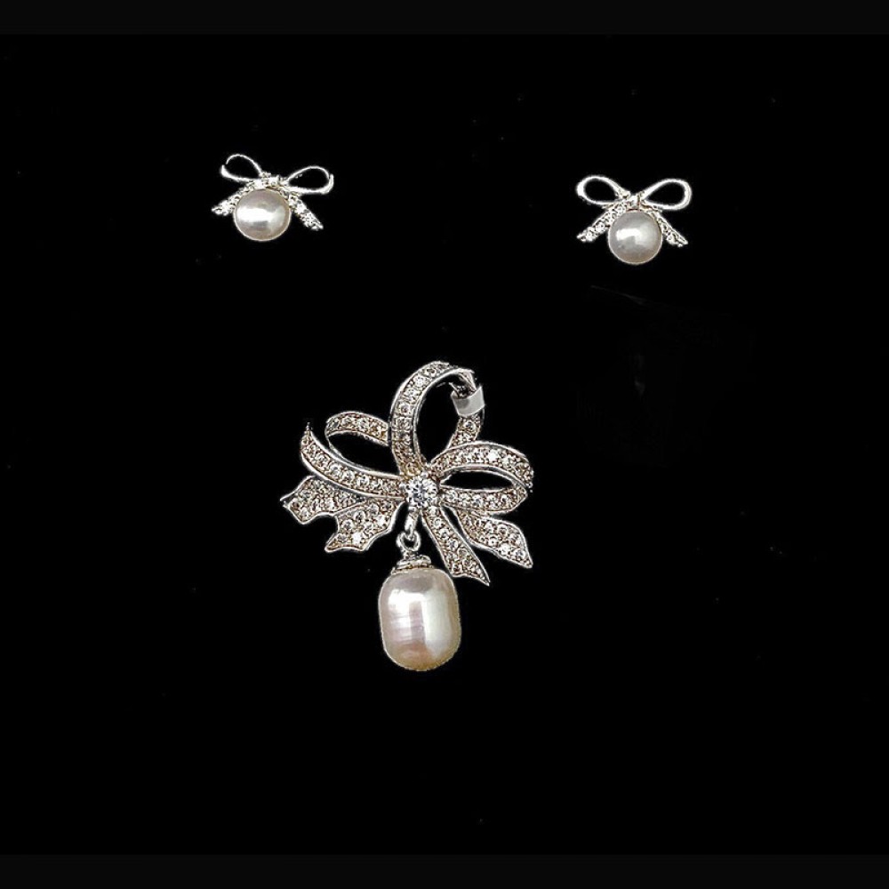 Real Pearl pendant set 8