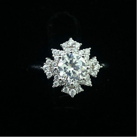 Solitaire ring 01