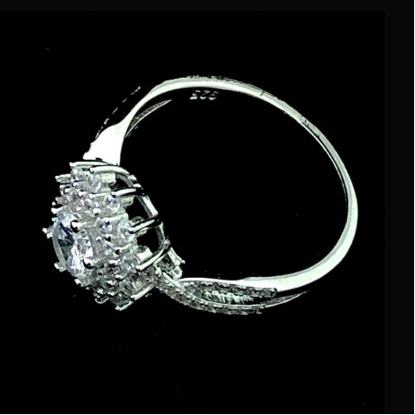 Solitaire ring 05