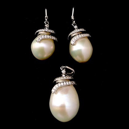 Real Pearl pendant set 4